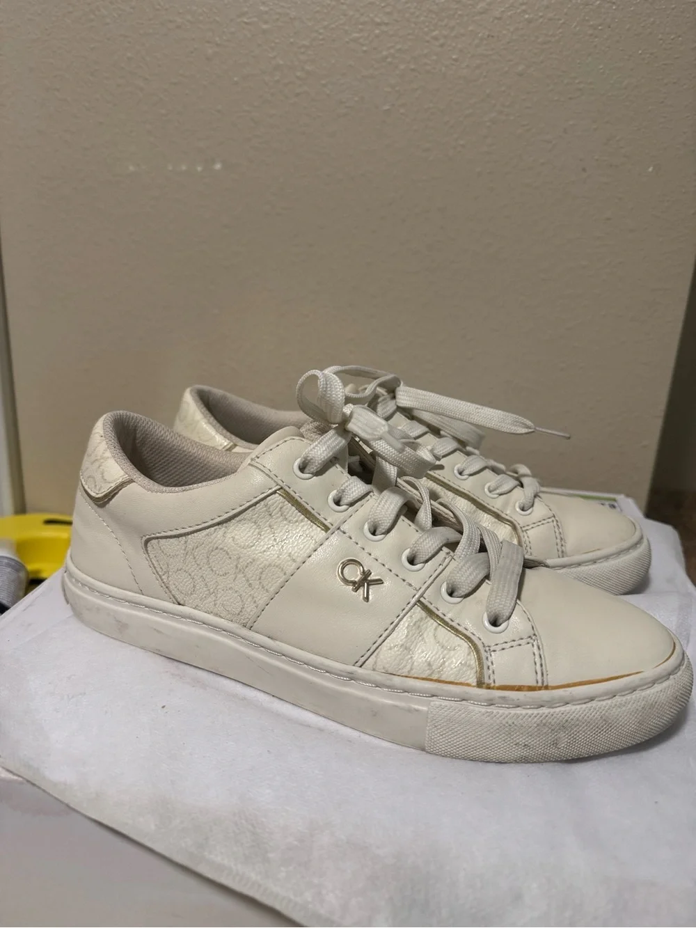 Calvin Klein Cream and Off-White Logo Low-Top Sneakers